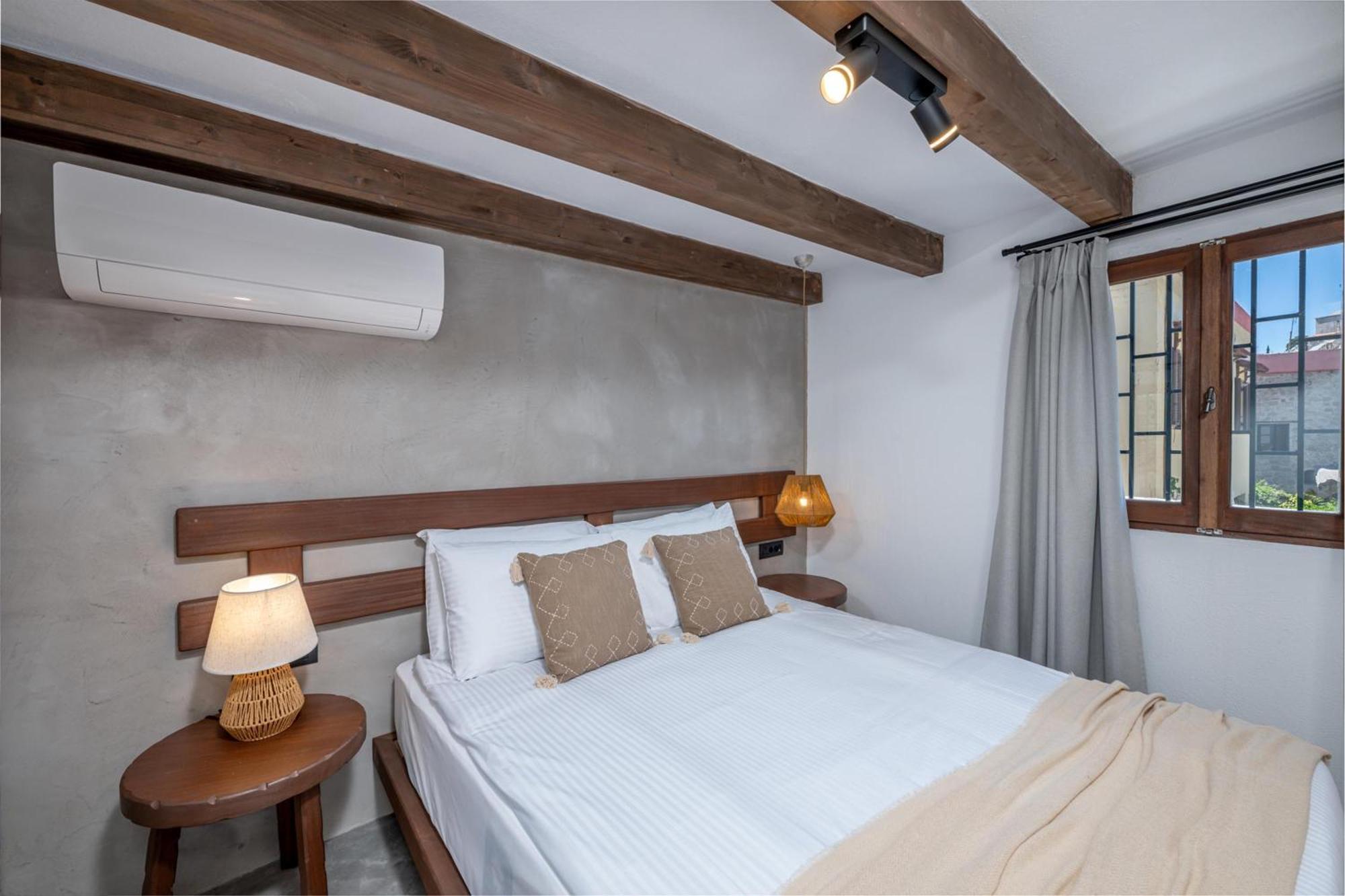 Elia Suites - Old Town Rhodes City ภายนอก รูปภาพ